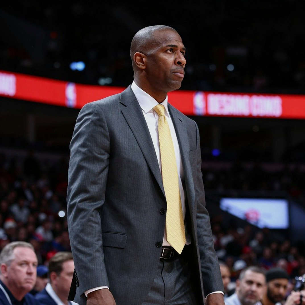 Kawhi Leonard và Paul George: Đọc kỹ điều khoản ẩn trong canh bạc của Clippers năm 2026