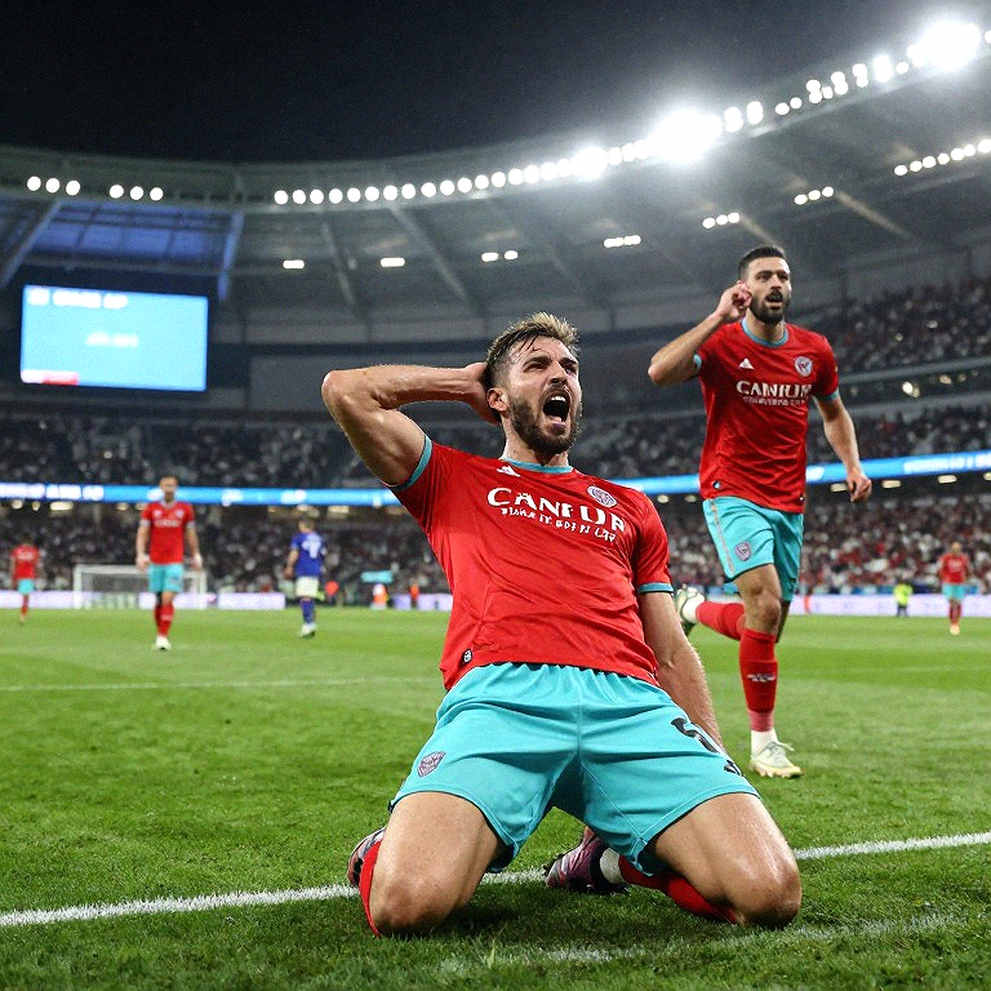 Nine Layers of Reading a Football Season: The Beat Keeper Writes Before the Headline Appears Nine Layers of Reading a Football Season: The Beat Keeper Writes Before the Headline Appears