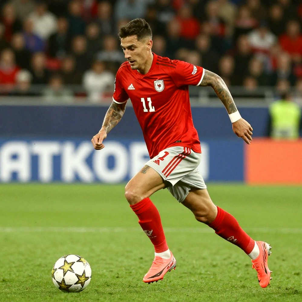 Từ MetLife đến New England Revolution: hai sợi chỉ bóng đá trong một cơn bão danh tiếng Từ MetLife đến New England Revolution: hai sợi chỉ bóng đá trong một cơn bão danh tiếng