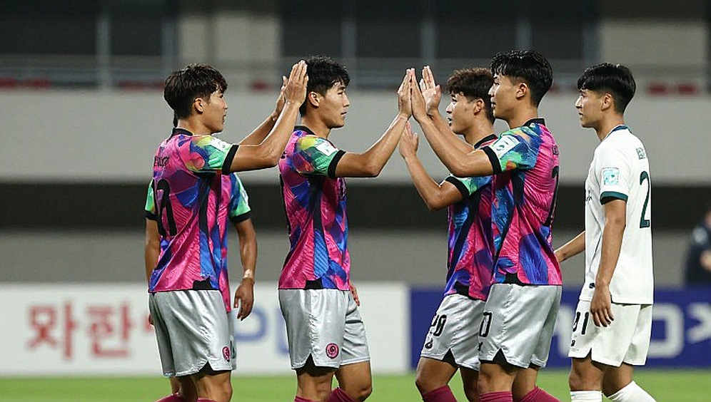 Nhịp chùng của V.League 1: Khi bóng đá Việt Nam phải tự viết lại nhịp của mình