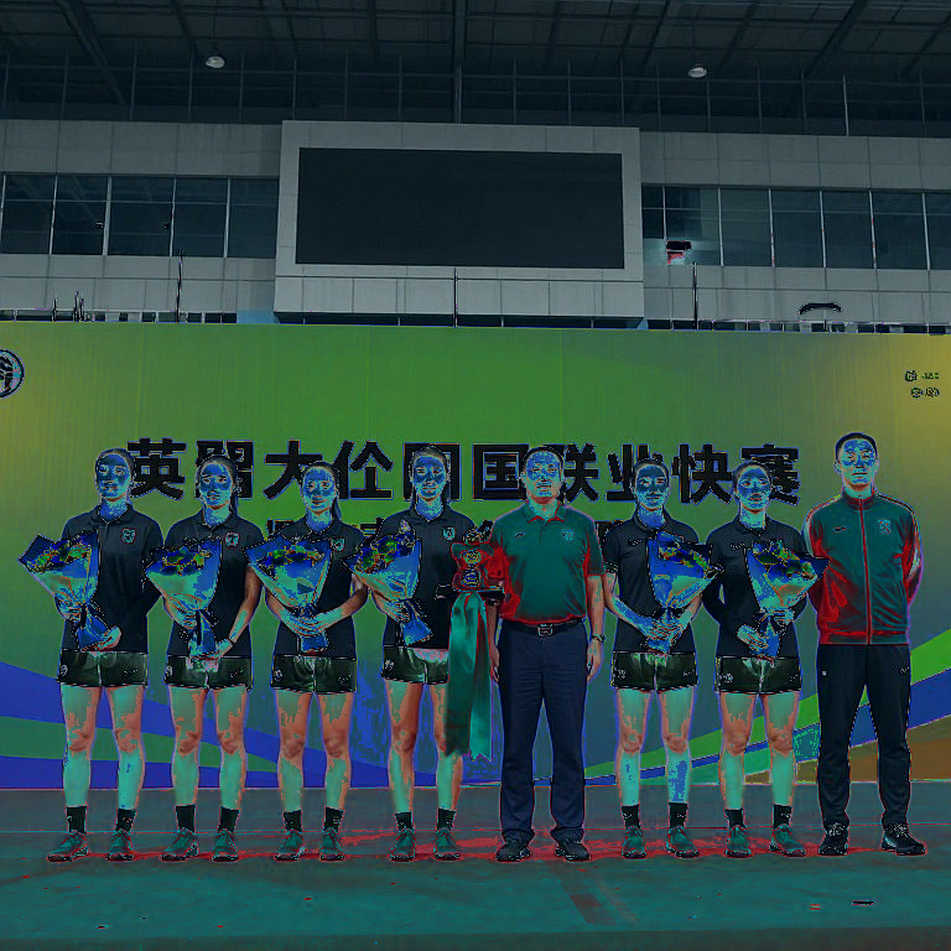 Hà Nội FC 2-1 Công An Hà Nội: Hai bàn từ một cánh phải, và một câu bị bỏ quên ở nửa dòng