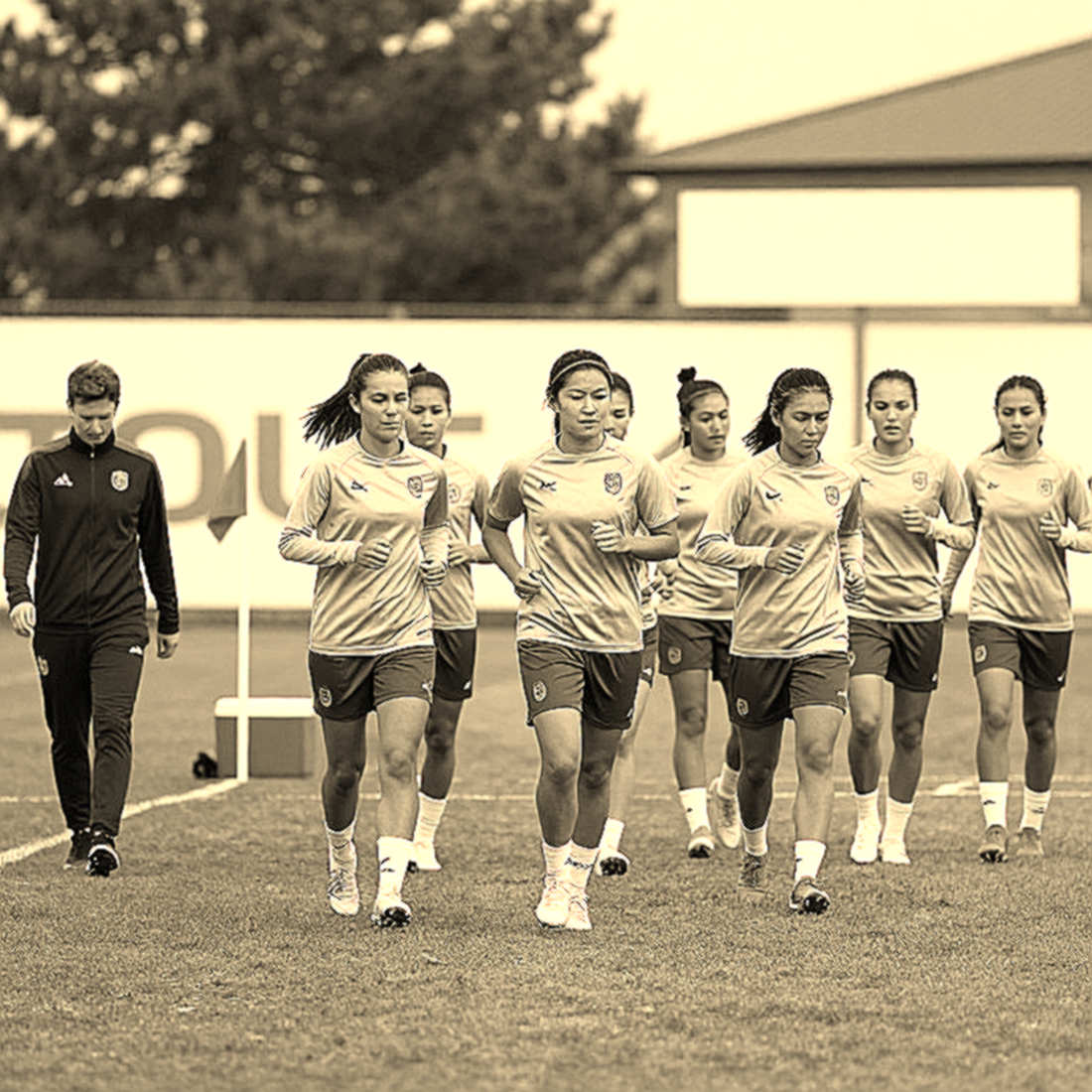Bên trong thị trường chuyển nhượng V.League: Nợ lương, điều khoản giấu và bài học chưa ai đọc kỹ Bên trong thị trường chuyển nhượng V.League: Nợ lương, điều khoản giấu và bài học chưa ai đọc kỹ