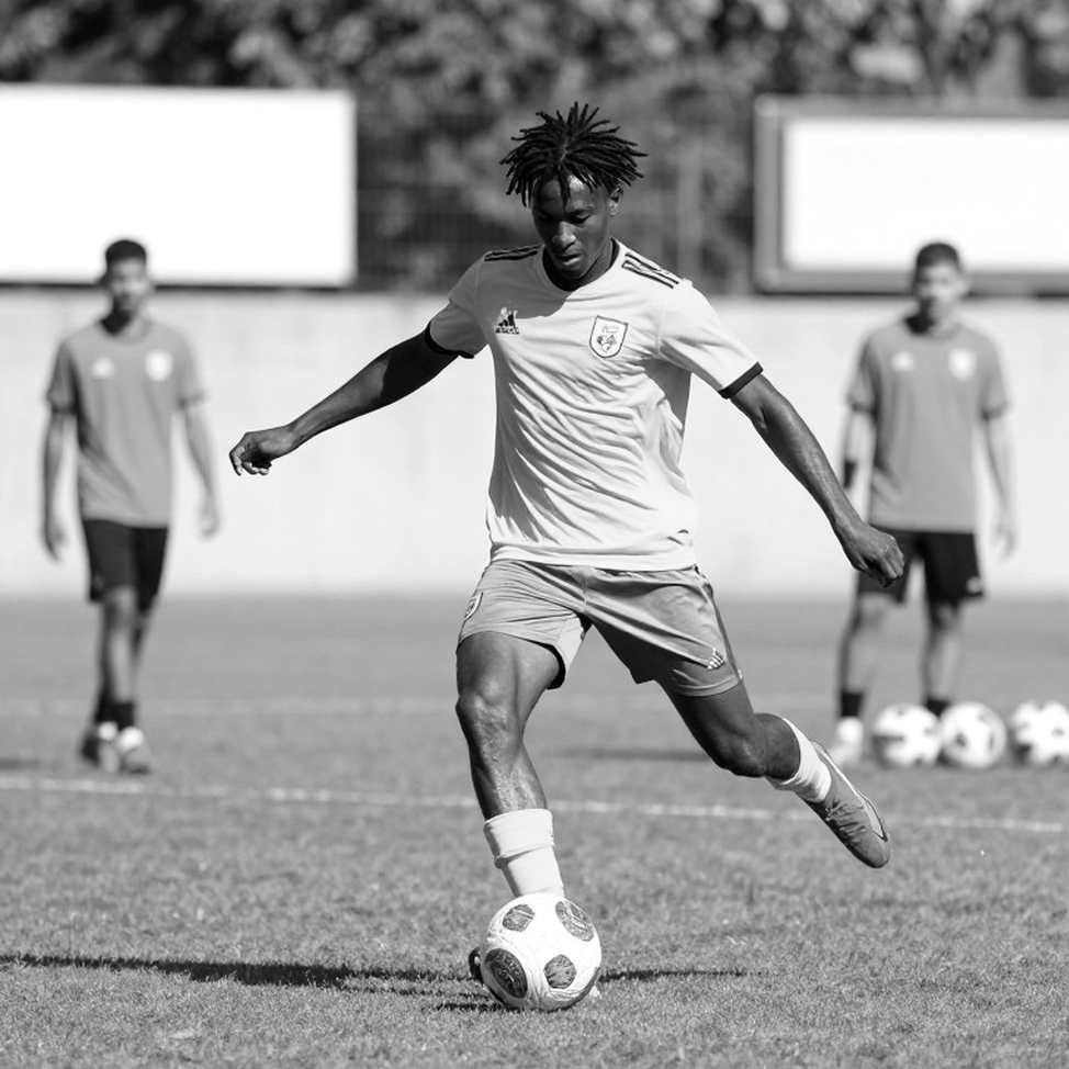 The Forgotten No. 6 in V.League: The Tempo Keeper the Scorecard Never Names The Forgotten No. 6 in V.League: The Tempo Keeper the Scorecard Never Names