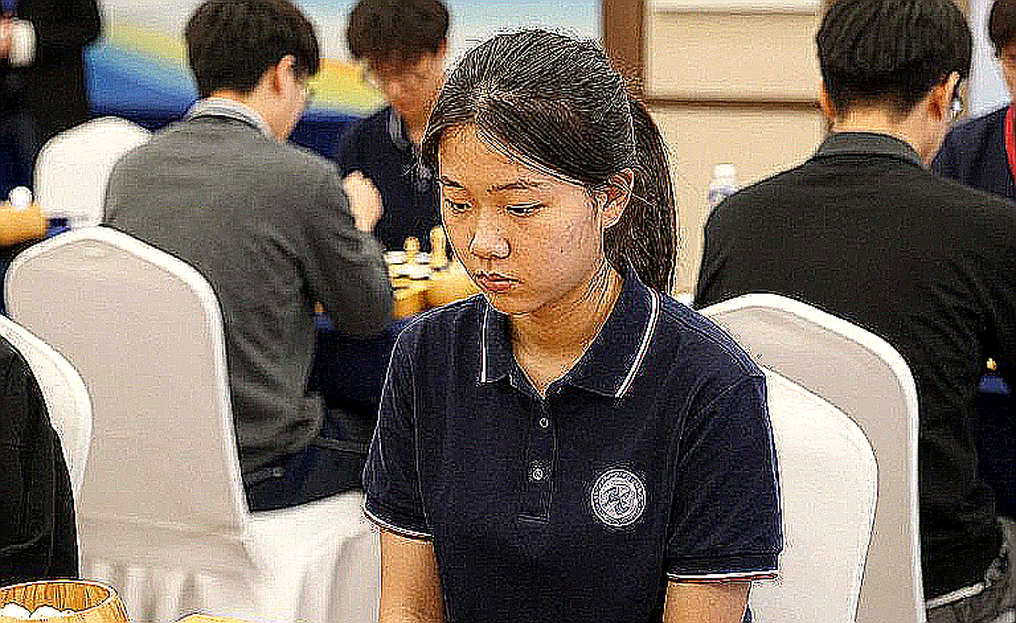 ChessBase Magazine số 225: 27 ván cờ ngắn, 10 bài khai cuộc và câu hỏi về cái tên Bent Larsen