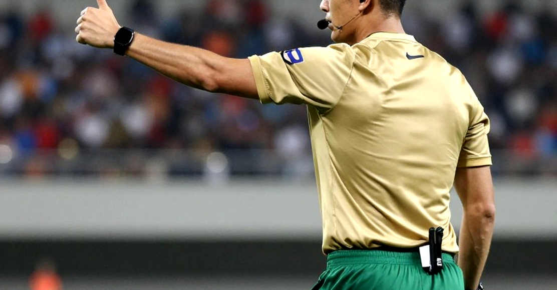 Baku không tha kẻ dẫn đầu: Antonelli đâm tường, Russell cầm pole