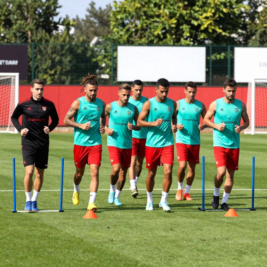 3834 mét vuông khát vọng: Bóng đá Việt Nam đo lại không gian sau AFF Cup 2026