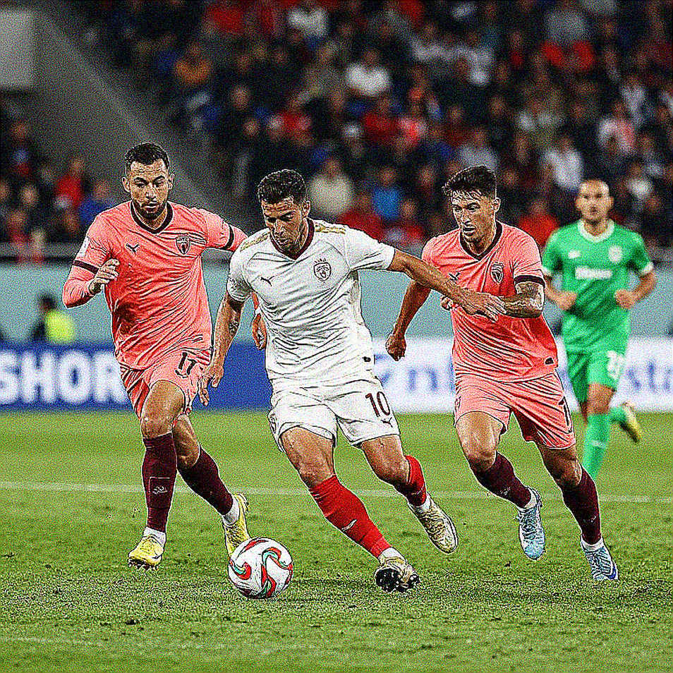 Both Pivots Off the Pitch: Vietnam U23 and the Crack in the Sixth Minute Both Pivots Off the Pitch: Vietnam U23 and the Crack in the Sixth Minute